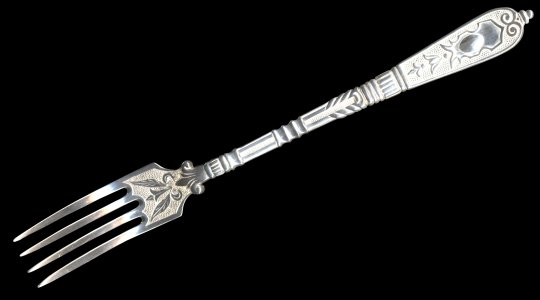 Серебряная столовая вилка «Ампир»Фото 101-02.jpg