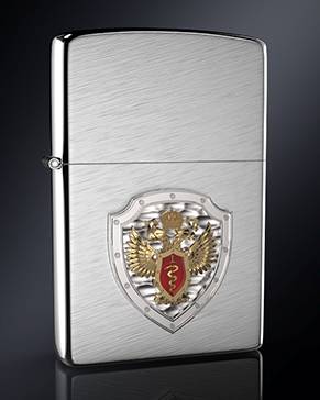 Зажигалка с серебряной эмблемой ФСКН РФ