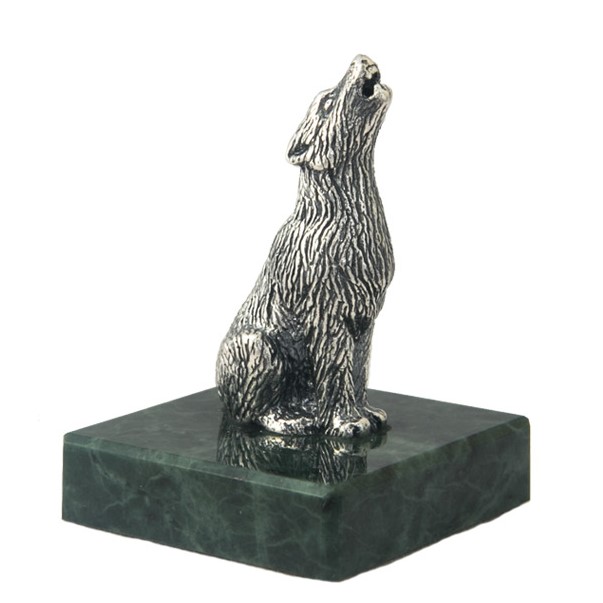Серебряная статуэтка Волк