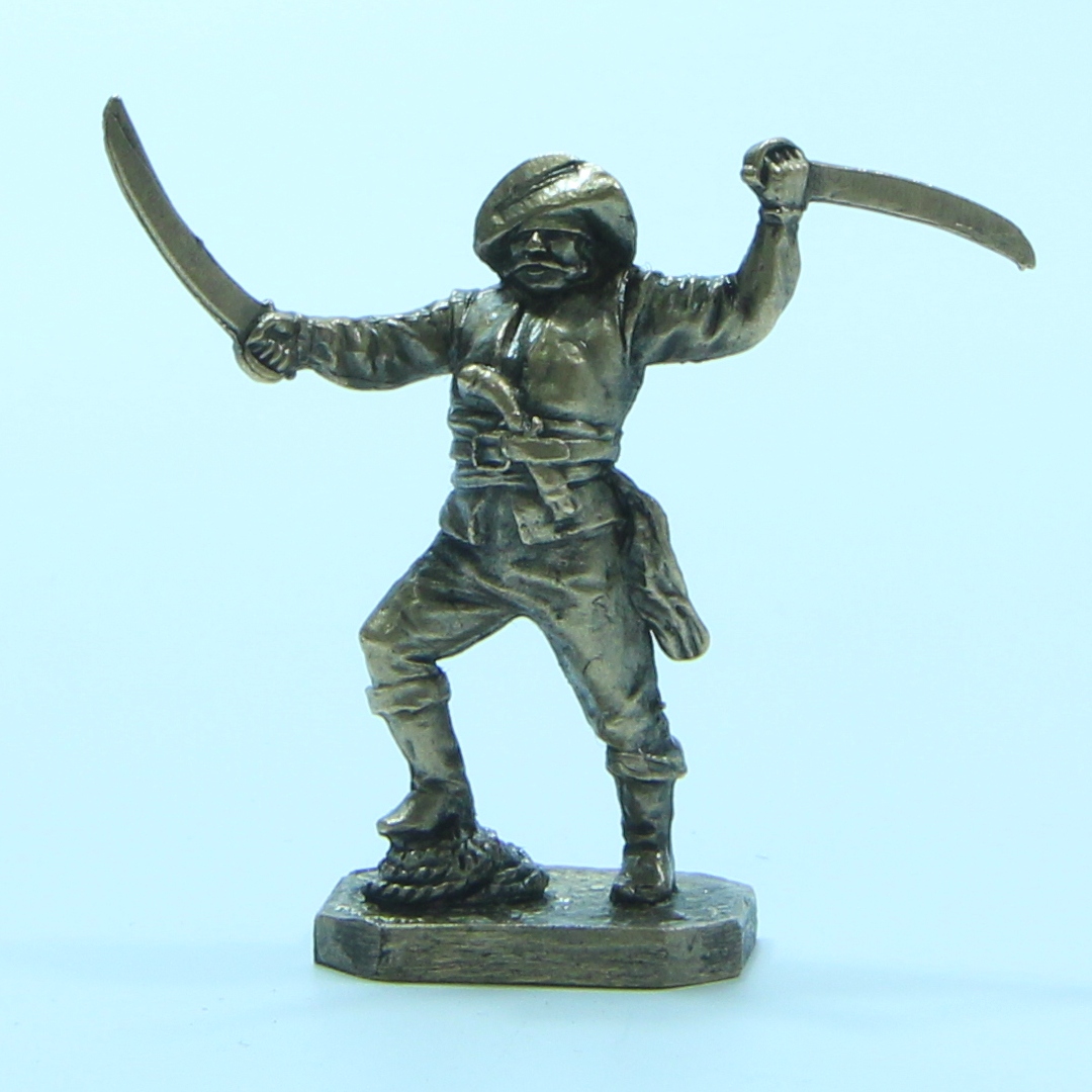 Бронзовая статуэтка Пират с двумя кинжалами (серия Пираты)Фото 15050-03.jpg