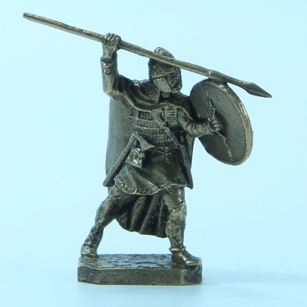 Бронзовая статуэтка Воин в шлеме с копьем вверху и щитом (серия Франки)