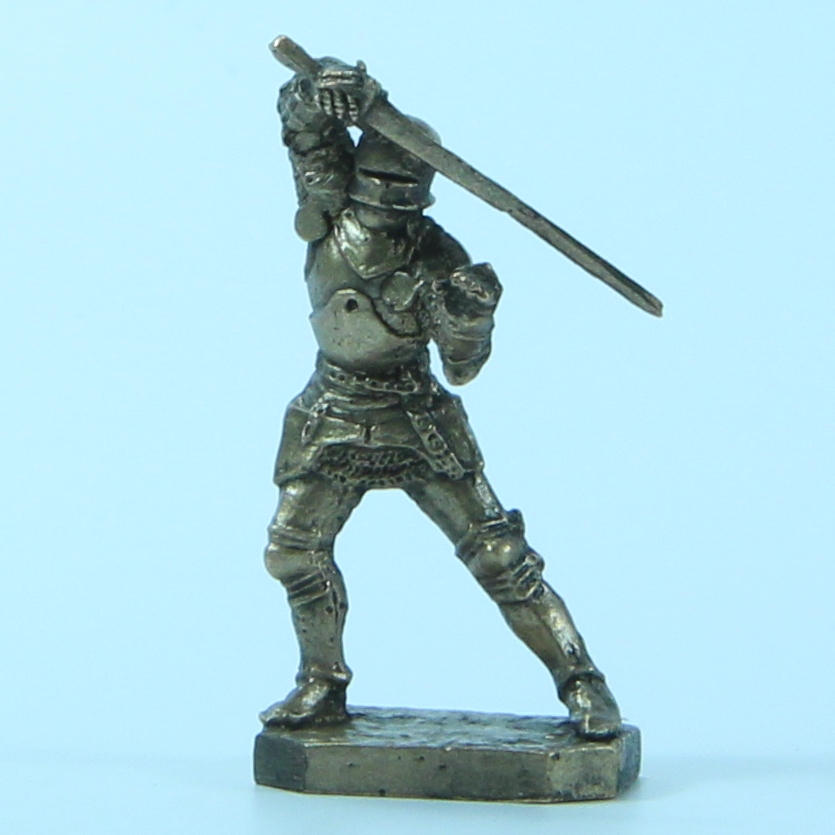 Бронзовая статуэтка Рыцарь с двуручным мечом (серия Война Роз)