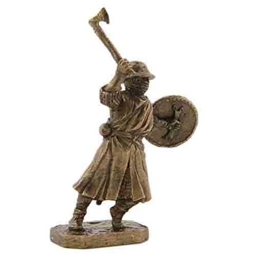 Бронзовая статуэтка Воин с топориком и щитом (серия Крестоносцы под стенами Акры Часть 2)