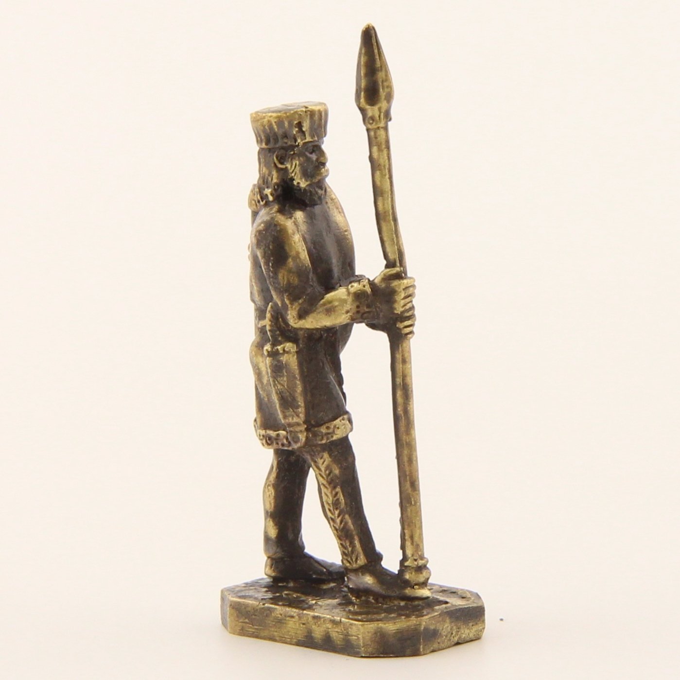 Бронзовая статуэтка Воин с луком, колчаном и копьем (серия Персы)Фото 15655-04.jpg