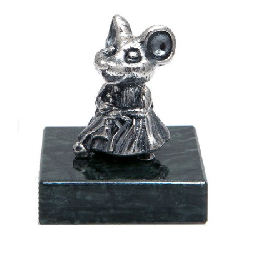 Серебряная статуэтка Крыса девочка
