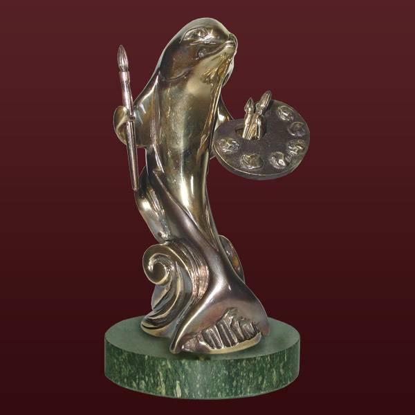 Бронзовая скульптура Дельфин с мольбертом