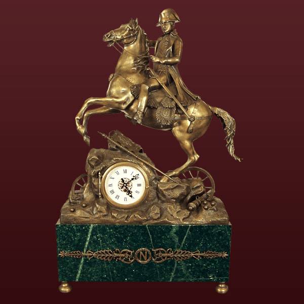 Бронзовые каминные часы Наполеон