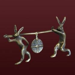 Бронзовая статуэтка Кролики и Счастливая монета