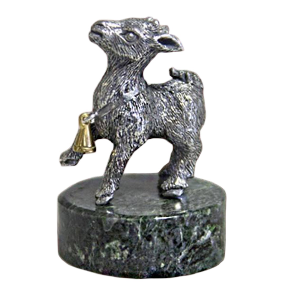 Серебряная статуэтка Козленочек с колокольчиком (подарок на Год Козы)Фото 12191-04.jpg