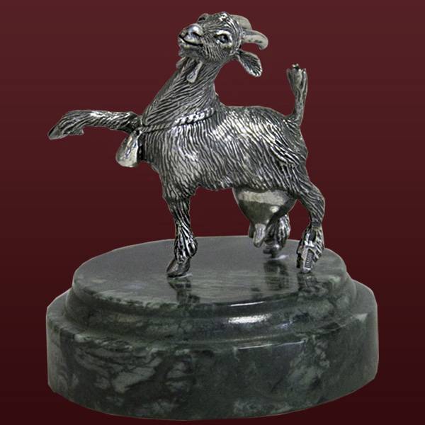 Серебряная статуэтка Кормилица(снято с производства)