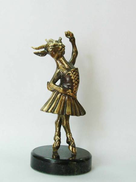 Бронзовая статуэтка Коза-Балерина