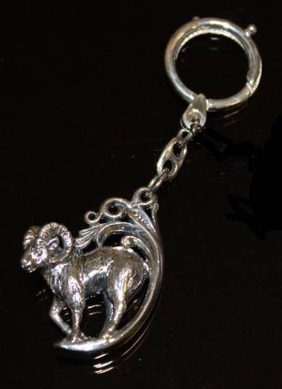 Серебряный брелок для ключей Архар (Подарок на Год Овцы)Фото 12264-02.jpg