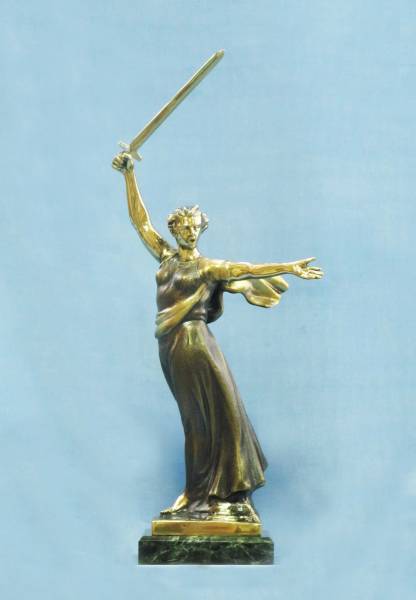Бронзовый статуэтка сувенир В память о Сталинграде 2