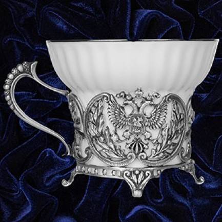 Серебряная чайная чашка Герб с чернением
