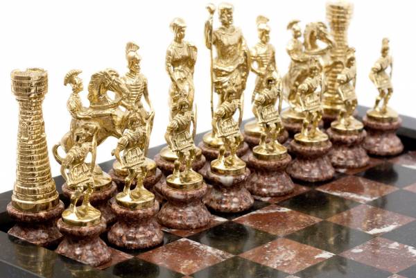 Бронзовые шахматы Римские на подставках