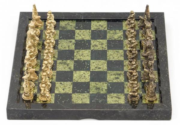 Бронзовые шахматы Северные