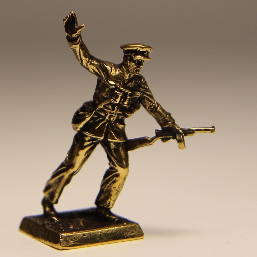 Бронзовая статуэтка Командир (серия Морская пехота ВОВ)Фото 14646-02.jpg