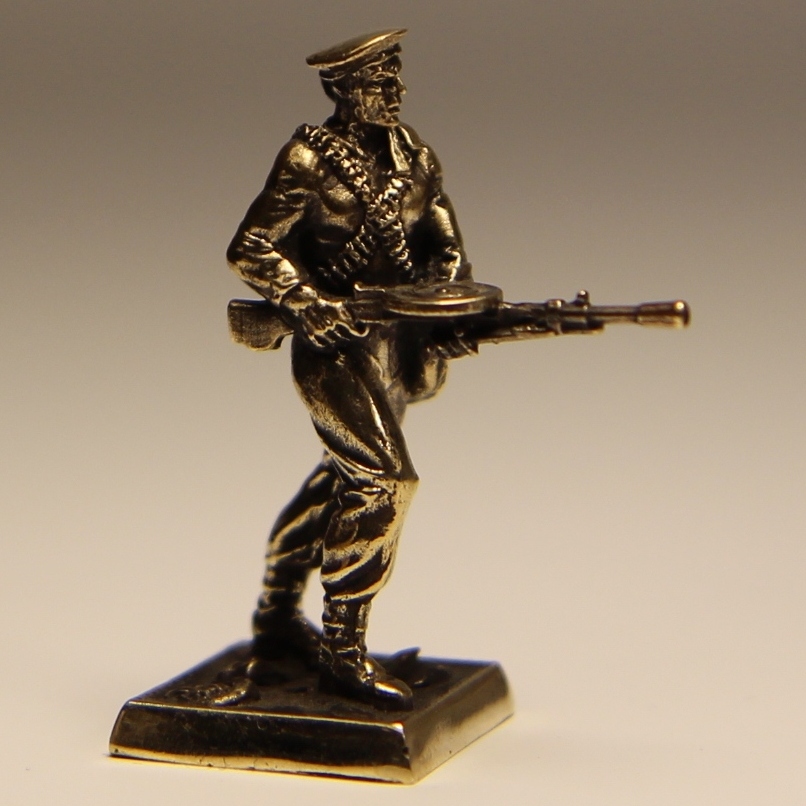 Бронзовая статуэтка Матрос с ручным пулеметом (серия Морская пехота ВОВ)