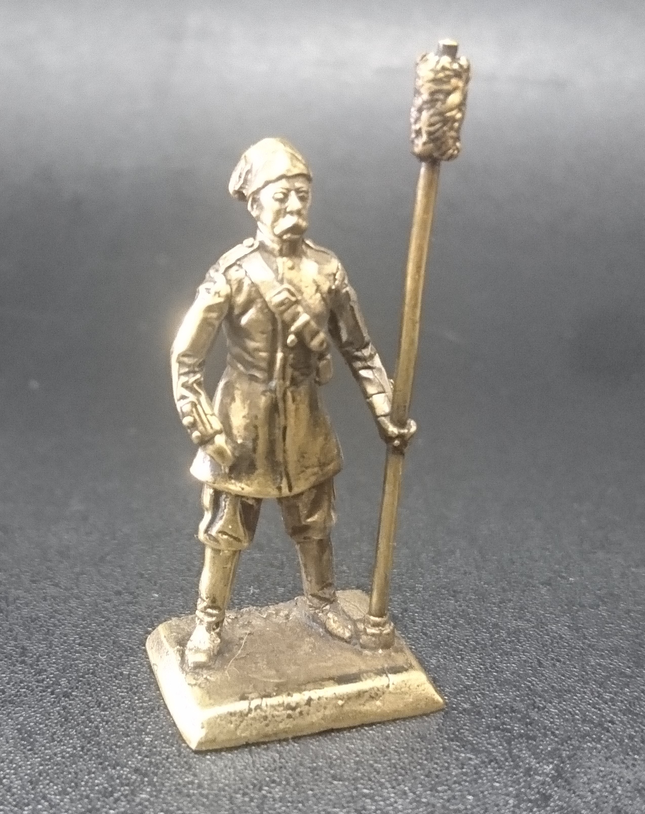 Бронзовая статуэтка Турок артиллерист (серия Турецкая армия 1853-1856 гг.)Фото 14656-02.jpg