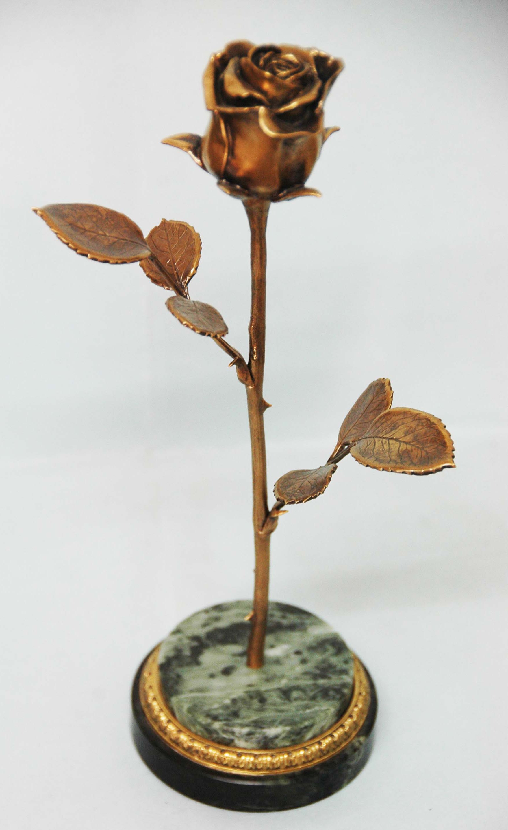 Бронзовый сувенир Роза