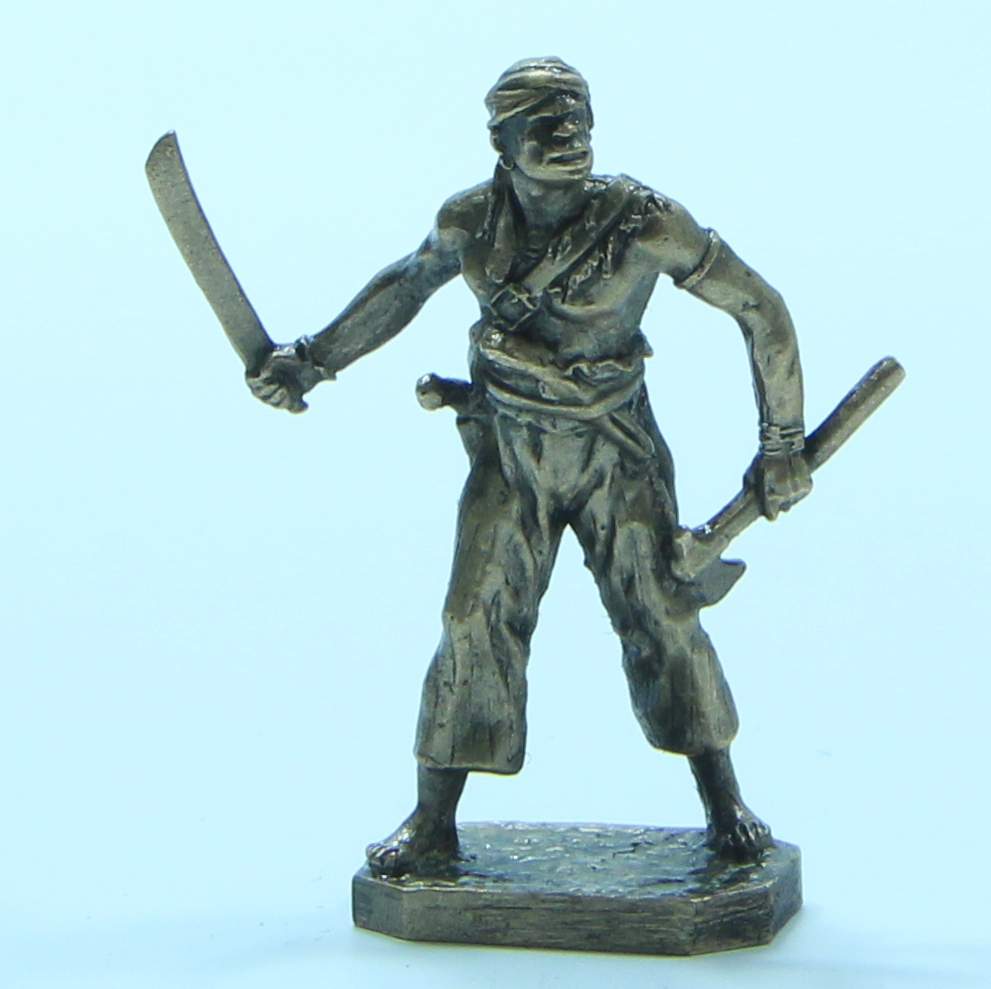 Бронзовая статуэтка Пират с топором и кинжалом (серия Пираты 2)Фото 15052-02.jpg