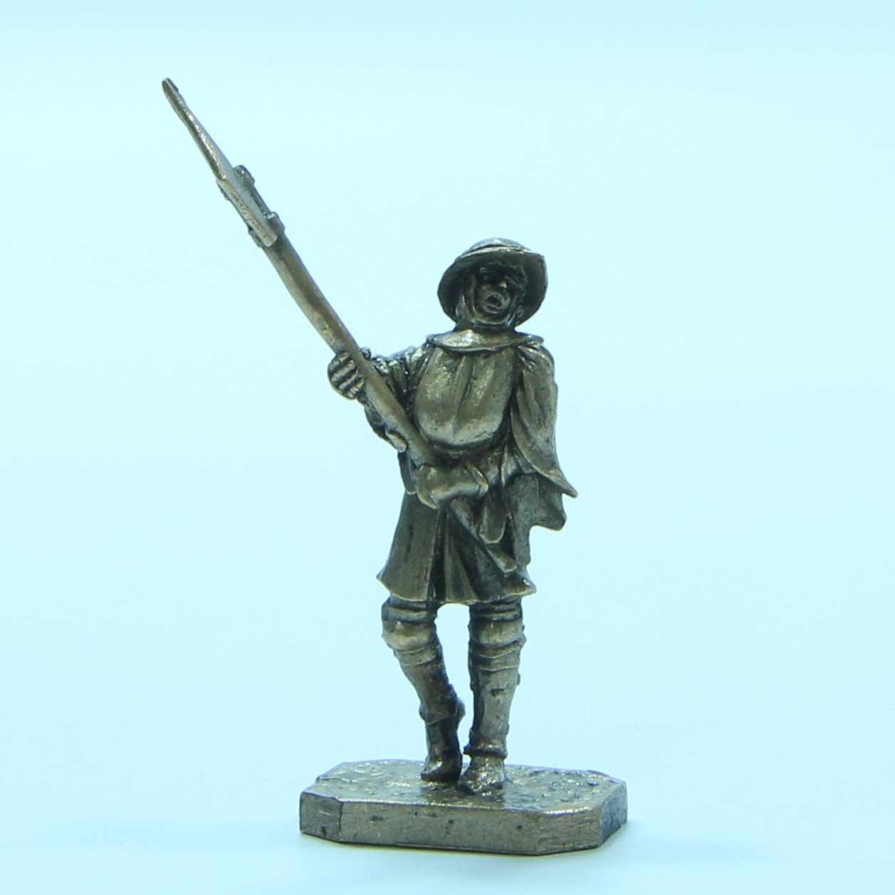Бронзовая статуэтка Рыцарь c алебардой (серия Грюнвальд. Польское войско)