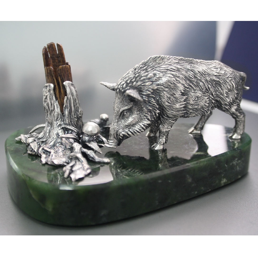 Серебряный сувенир-скульптура Кабан у пняФото 15212-03.jpg