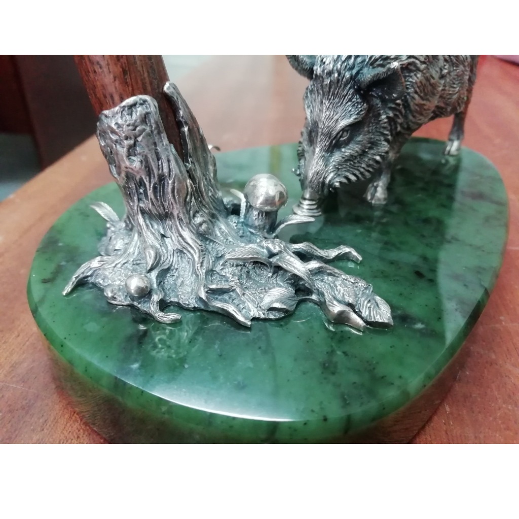 Серебряный сувенир-скульптура Кабан у пняФото 15212-04.jpg