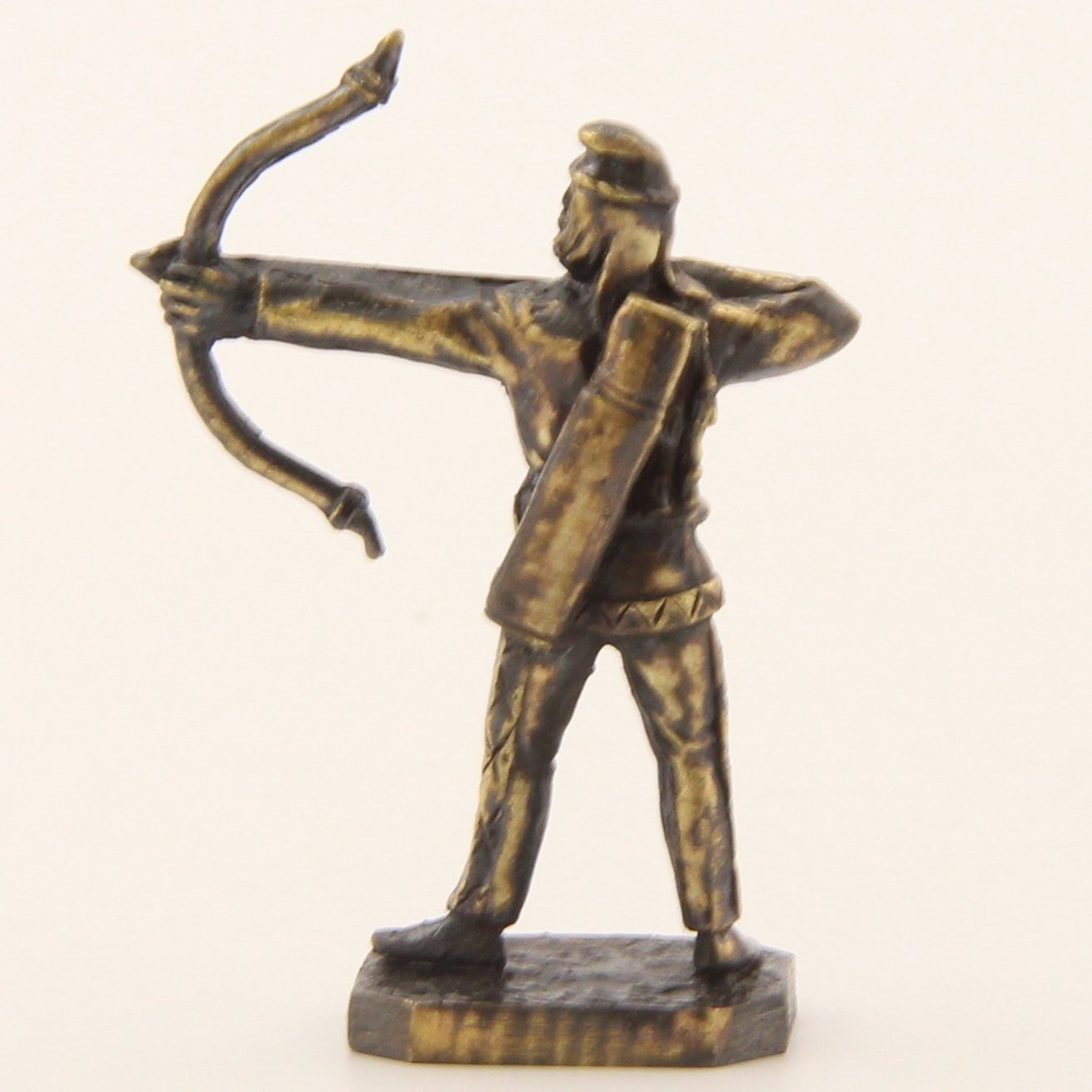Бронзовая статуэтка Лучник (серия Персы)Фото 15241-04.jpg