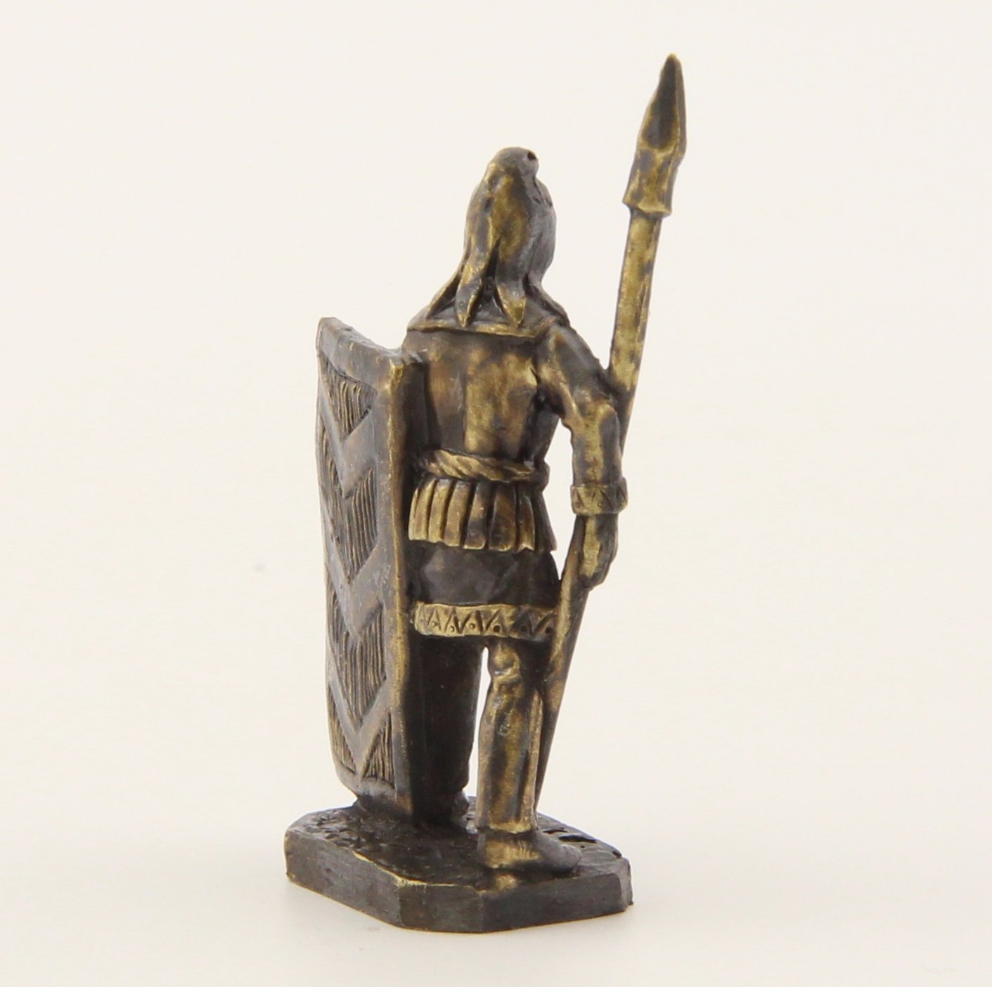 Бронзовая статуэтка Воин с копьем и щитом (серия Персы)Фото 15242-05.jpg