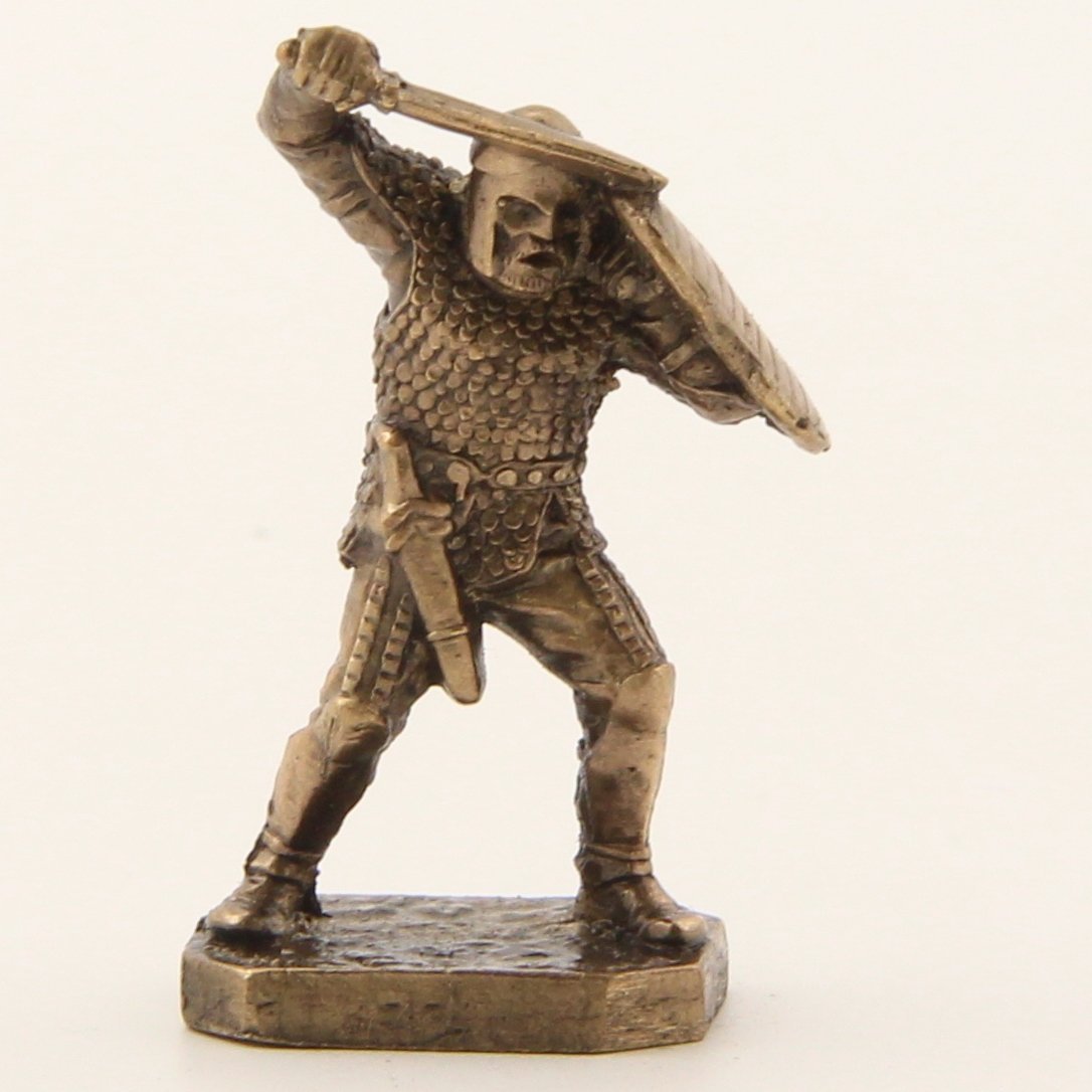 Бронзовая статуэтка Воин с мечом и щитом (серия Скифы)Фото 15248-06.jpg