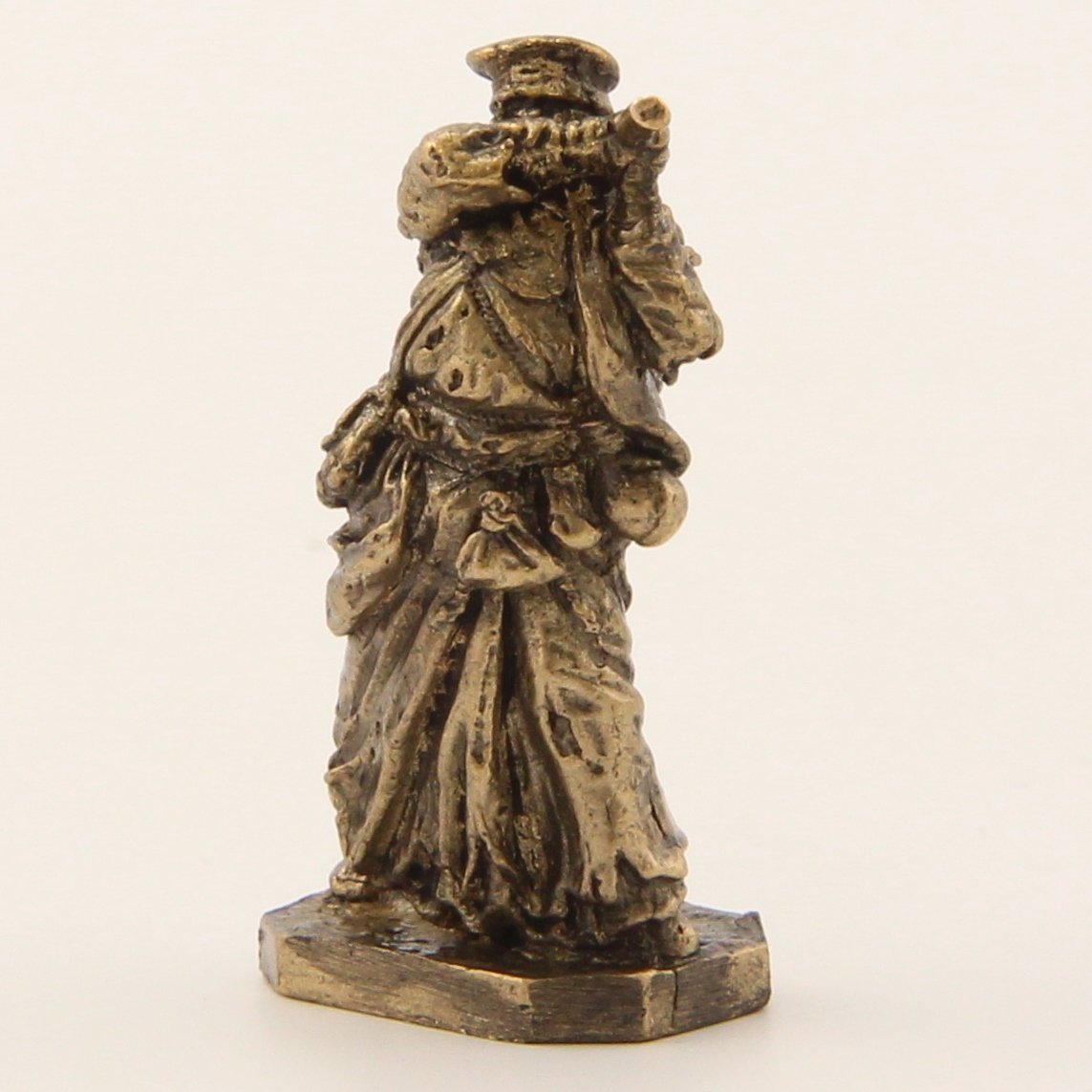 Бронзовая статуэтка Крестоносец с моргенштерном (серия Крестоносцы под стенами Акры)Фото 15254-05.jpg