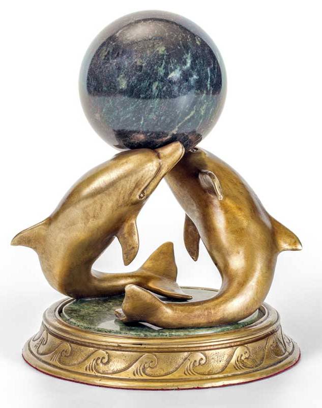 Бронзовая скульптурная композиция Дельфины с шаром
