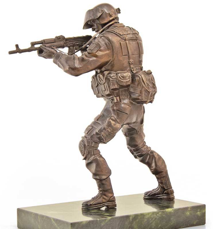 Бронзовая скульптура Спецназовец