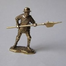 Бронзовая статуэтка Воин с алебардой (серия Французская пехота)