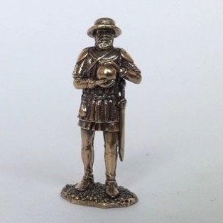 Бронзовая статуэтка Артиллерист с ядром (серия Средневековая катапульта)Фото 15983-01.jpg