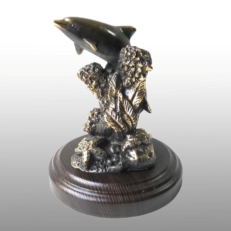 Бронзовая статуэтка Дельфин