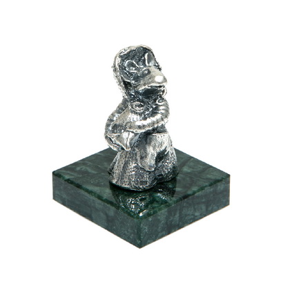 Серебряная статуэтка Крыса барышня