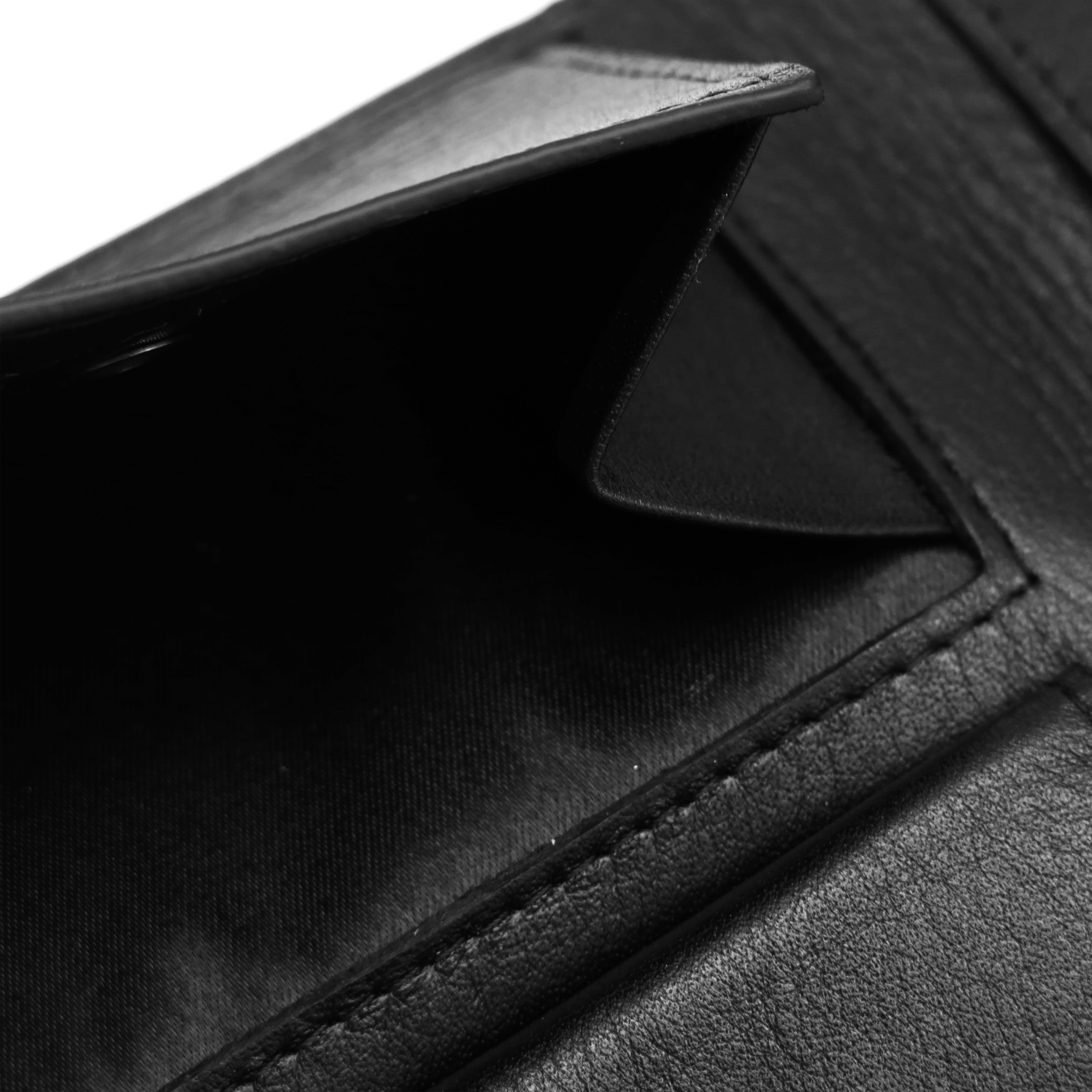 Черное кожаное мужское портмоне SOLTAN 150 01 01Фото 20325-03.jpg