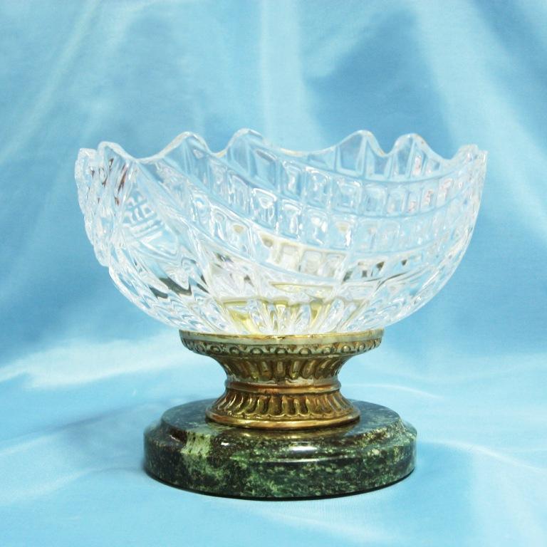 Бронзовая ваза-солонка Фото 20759-01.jpg