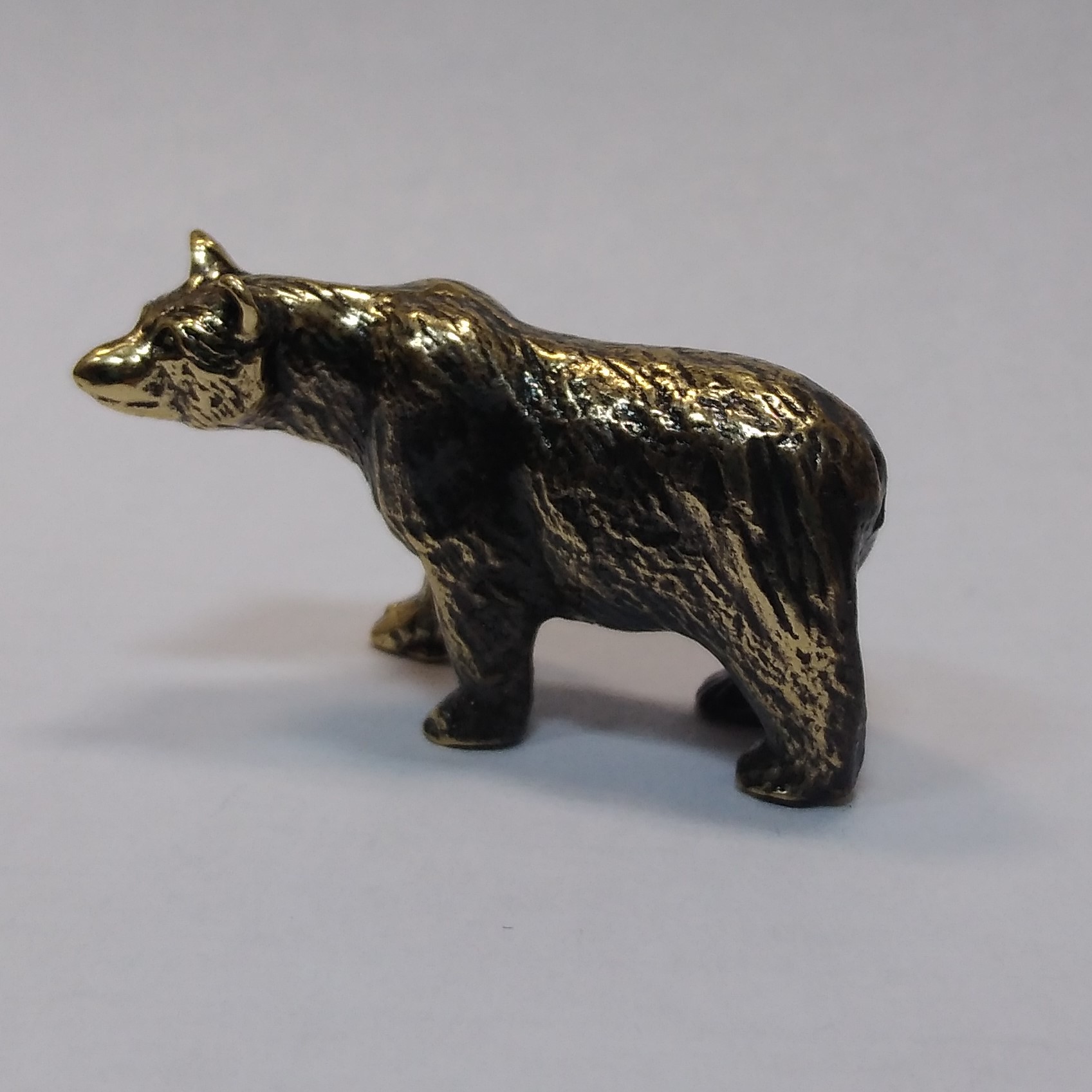 Бронзовая статуэтка Медведь бурыйФото 21697-03.jpg