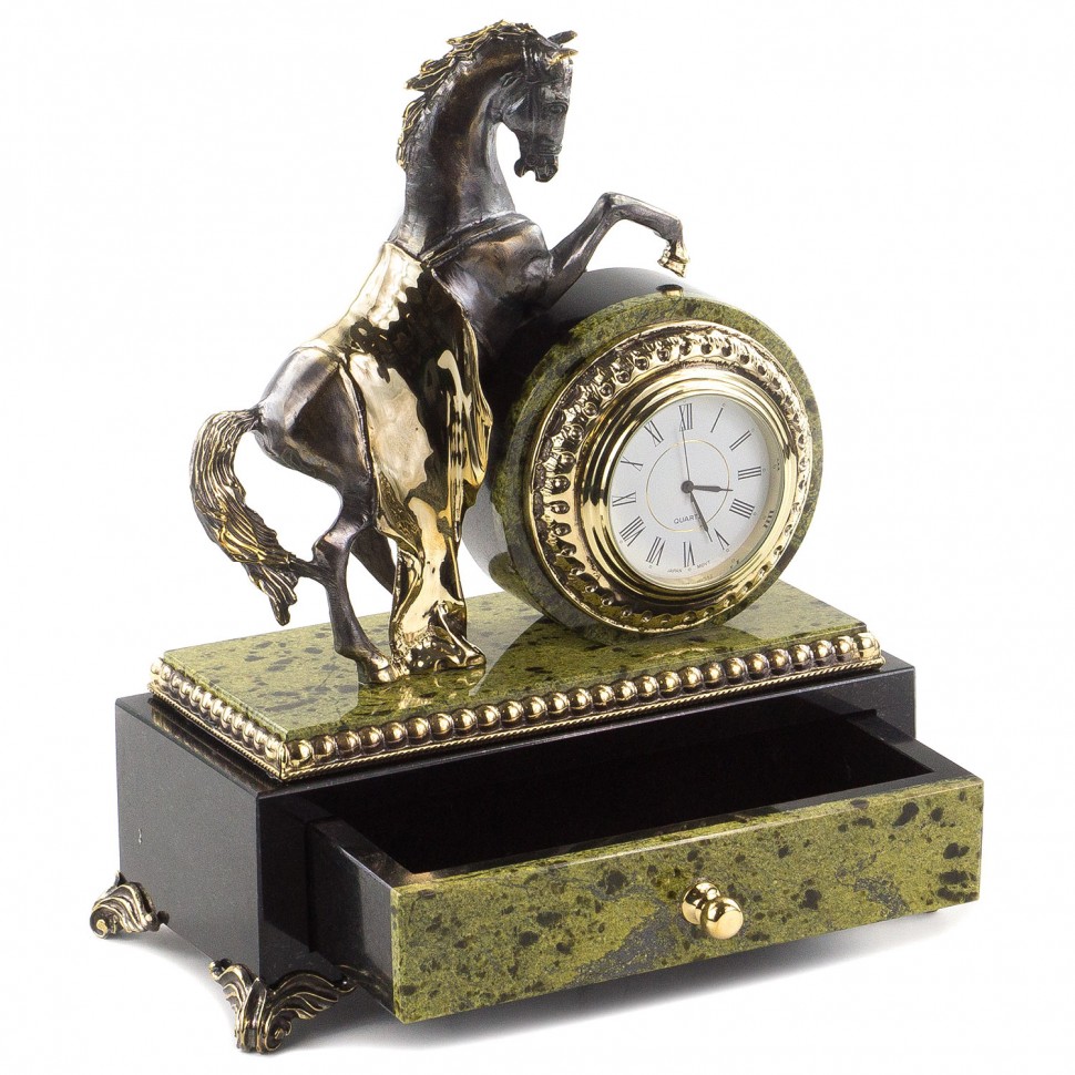Часы со шкатулкой Конь на дыбах
