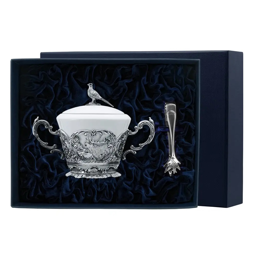 Серебряный набор для чая Королевская охота с чернениемФото 22567-01.jpg