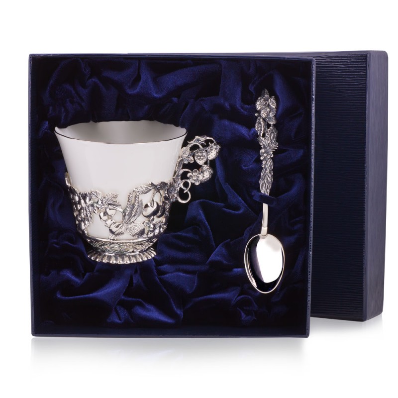 Серебряный набор чайная чашка Натюрморт с чернением с ложкой