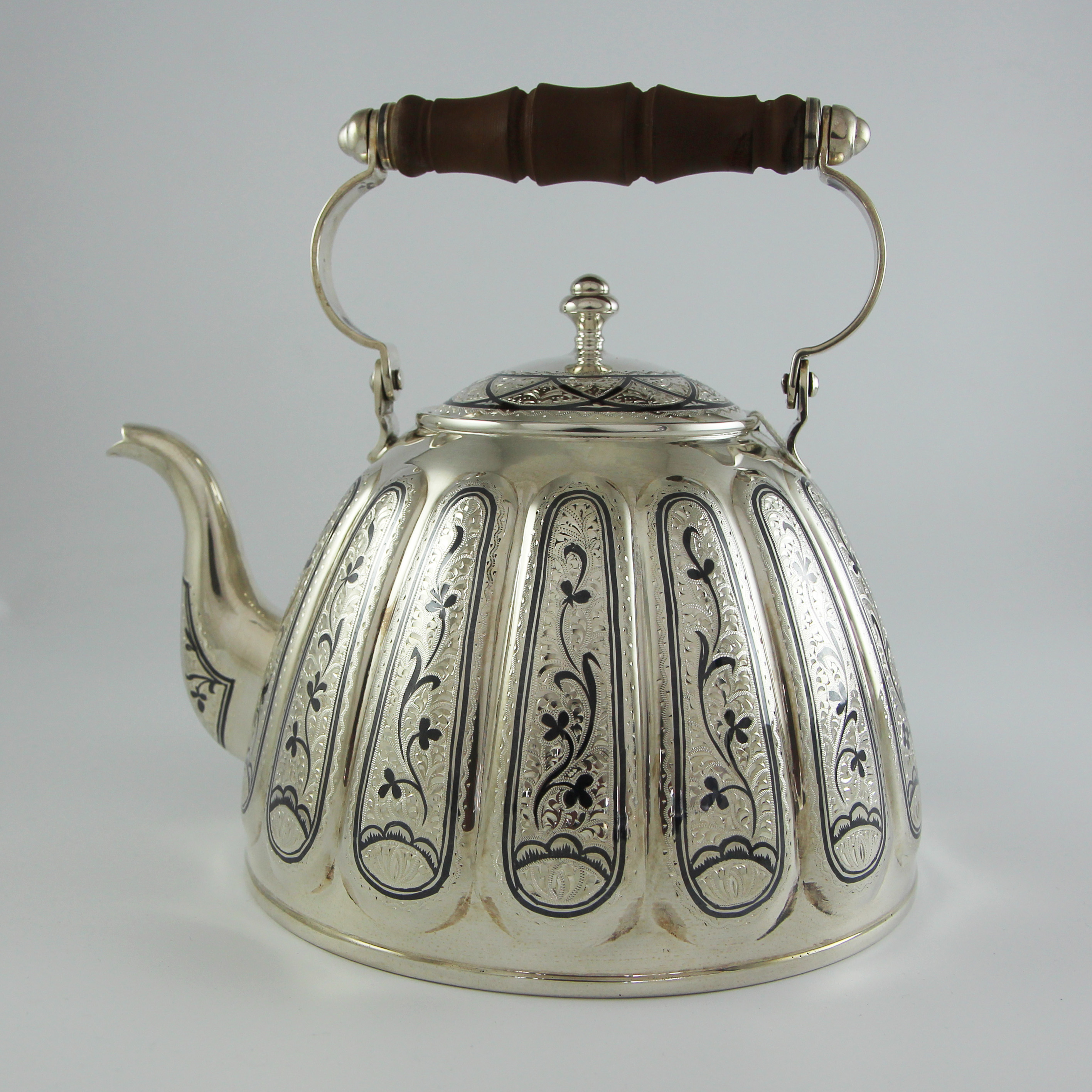 Серебряная чайник Самарканд