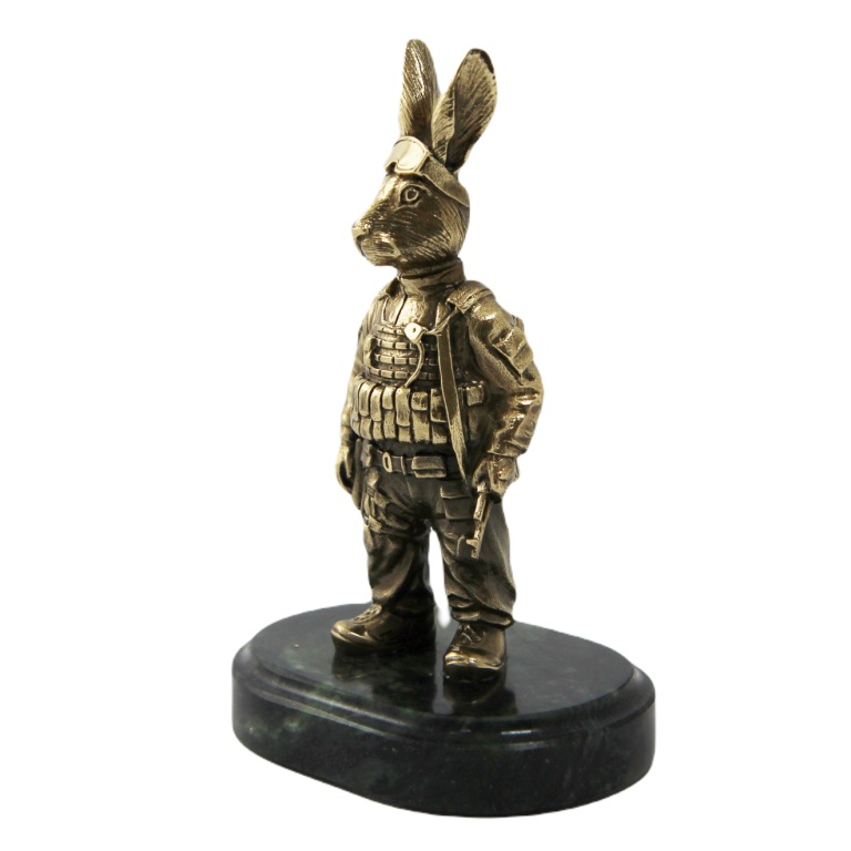 Бронзовая статуэтка Кролик Воин (2023 год)Фото 26707-02.jpg