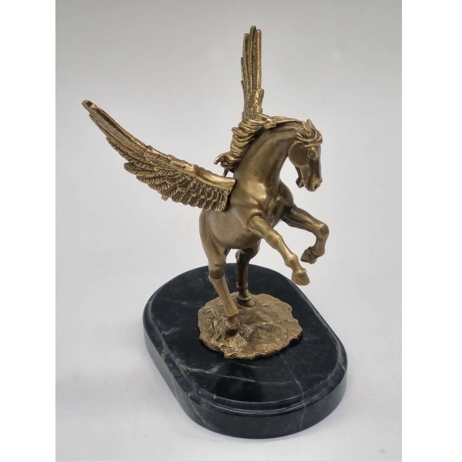 Бронзовая статуэтка  Пегас (Подарок на Год Лошади)Фото 28685-03.jpg
