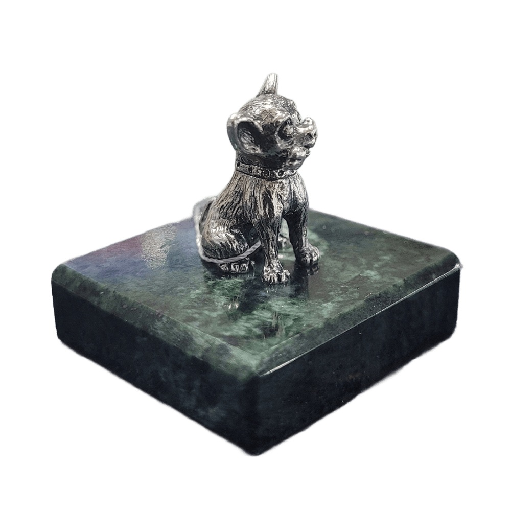 Серебряная статуэтка Собачка с косточкойФото 28733-02.jpg