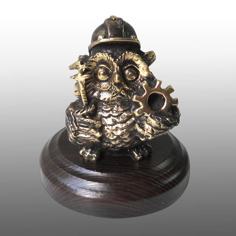 Бронзовая статуэтка Сова машиностроитель