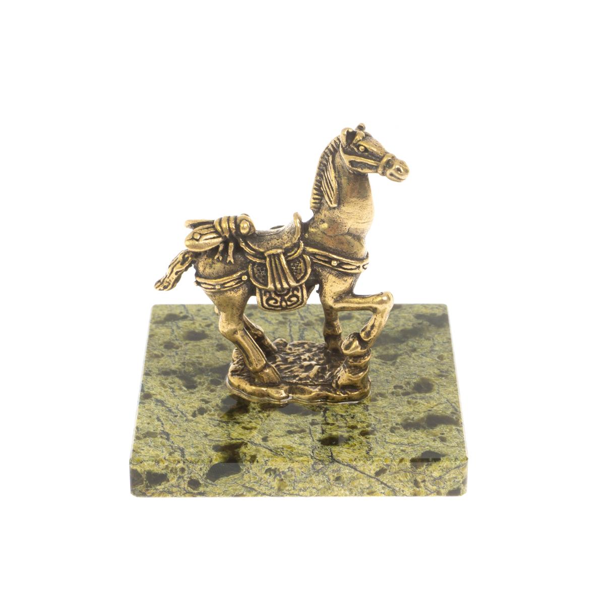 Бронзовая статуэтка Лошадь с мухой